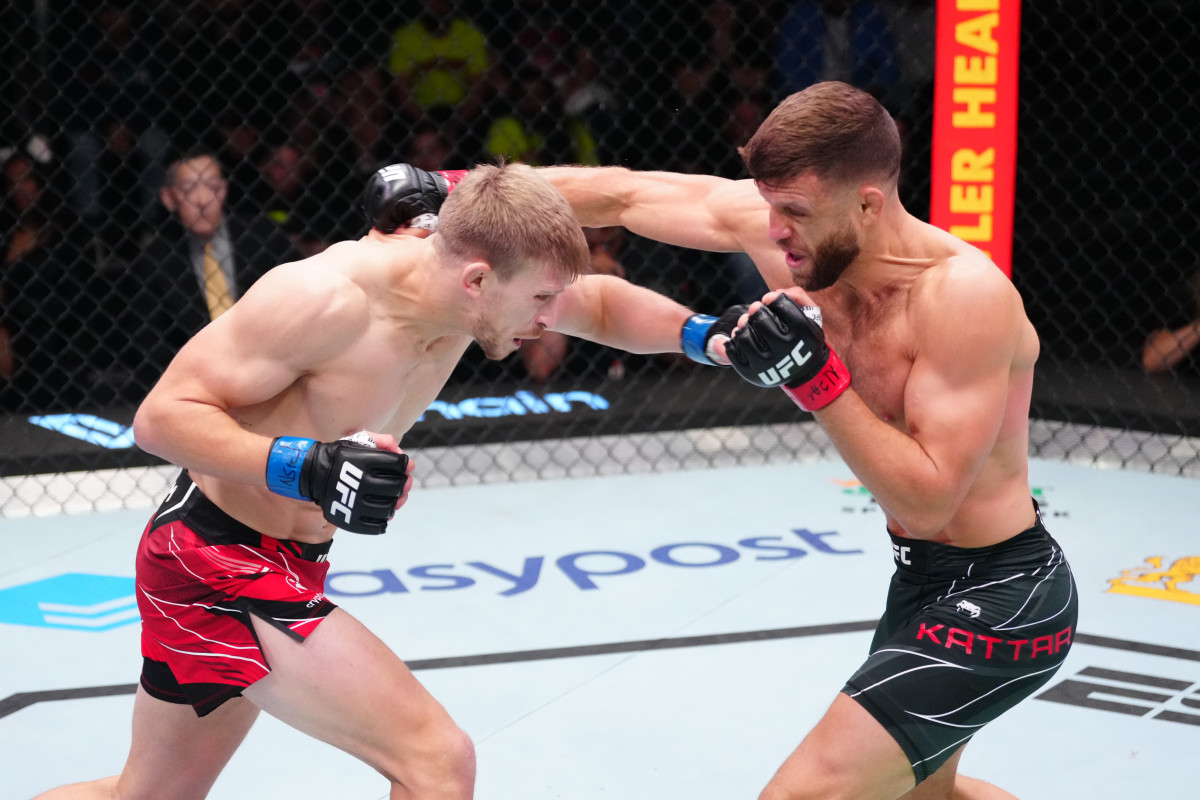 Arnold Allen vs. Calvin Kattar